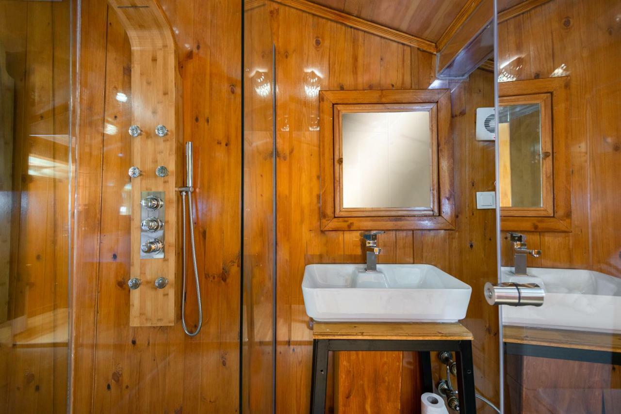 Wonder Wood Hotel Истанбул Екстериор снимка